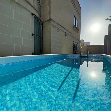 Villa Bayside1 Malta